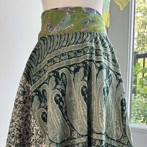 Guru by WearGuru Multi‑Pattern Reversible 100 % Silk Wrap Skirt — Free‑Size Tie